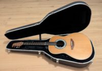 Ovation Gitarre